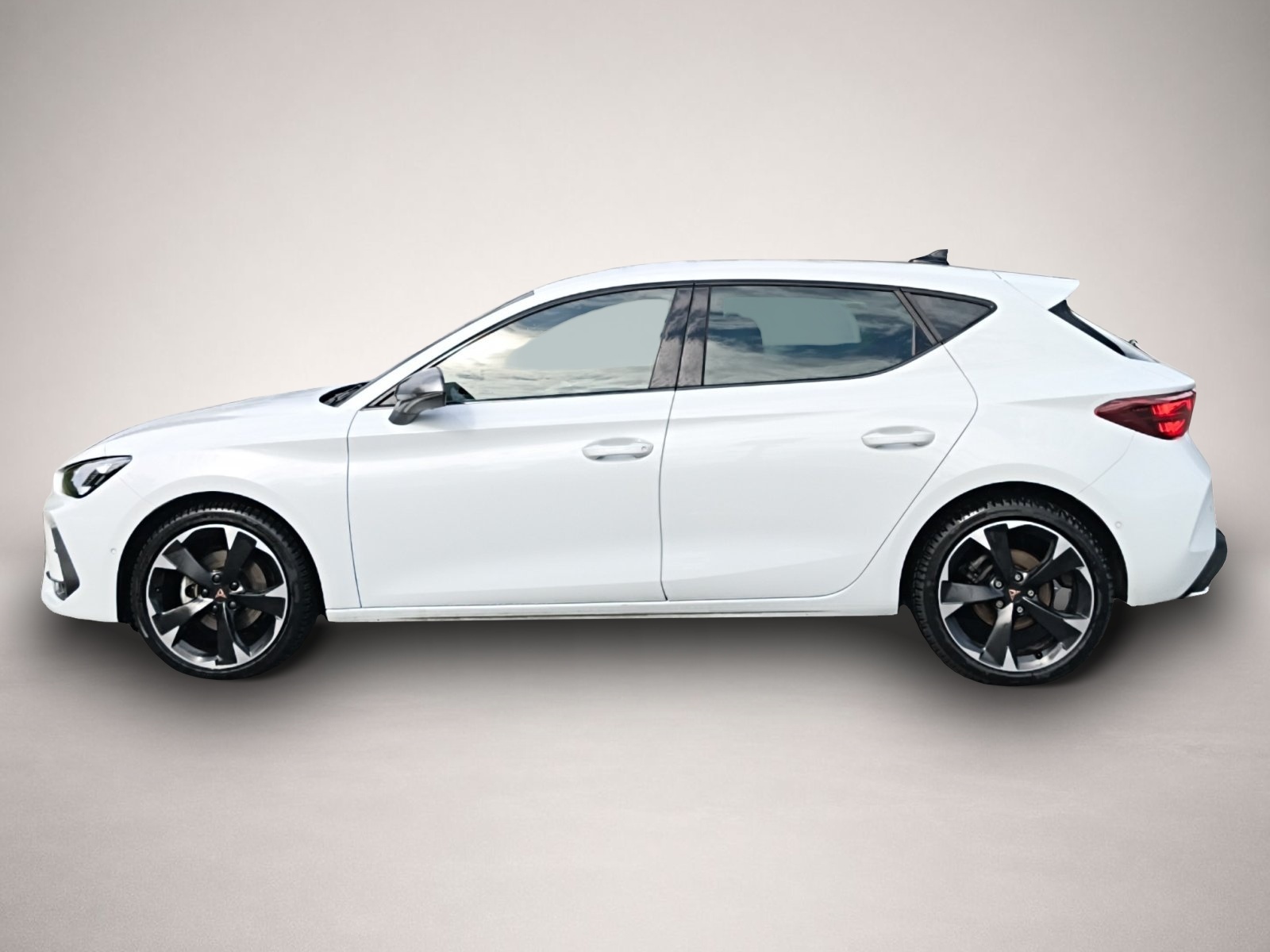 Bild 4 Cupra Leon 2.0 TDI DSG 5-J-G NAVI ACC KESSY 18LM RFK P