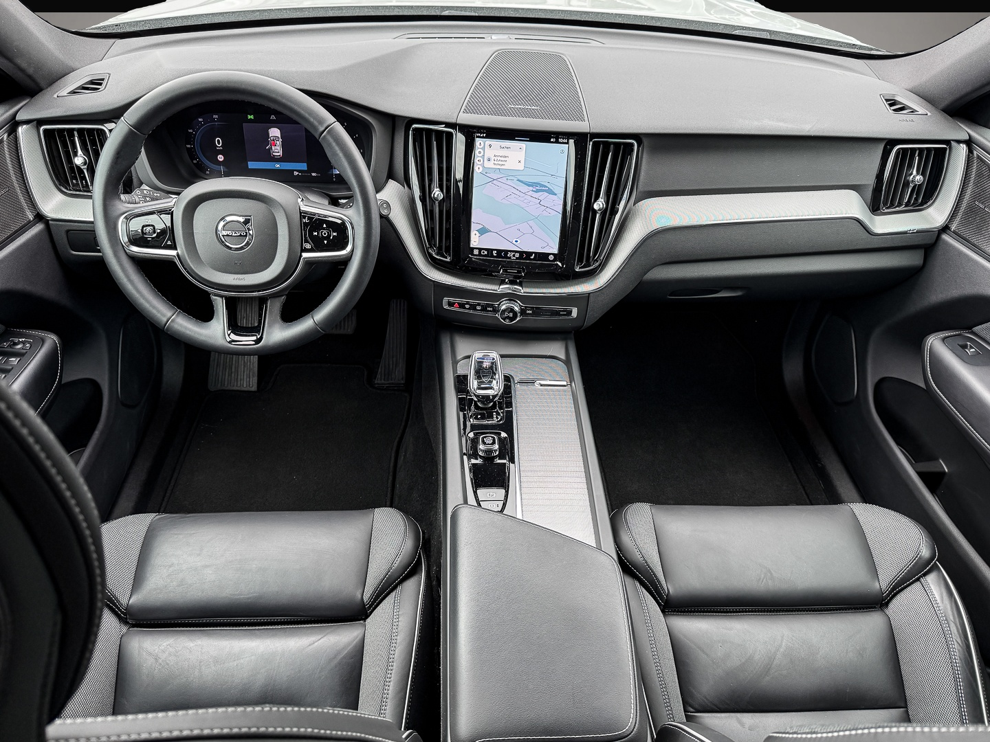 Bild 6 Volvo XC60 Plus Dark 2WD Leder Digitales Cockpit Memor