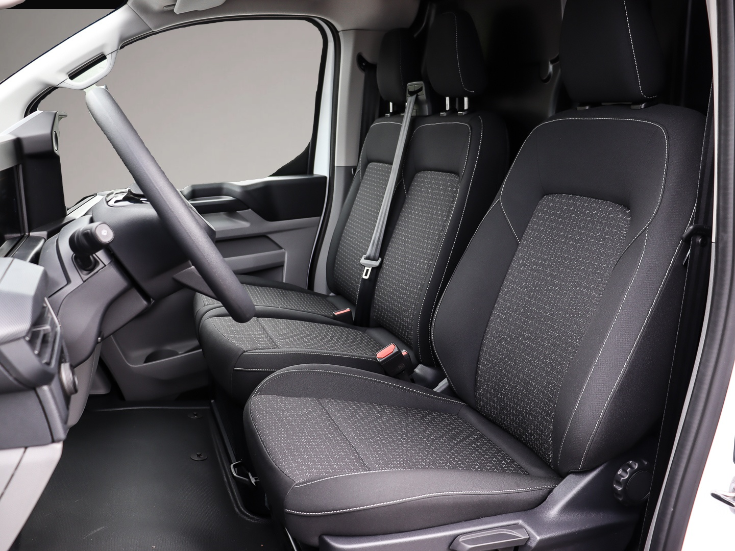 Bild 6 Ford Other Transit Custom E Trend L1 136PS 64 kWh Laderaum