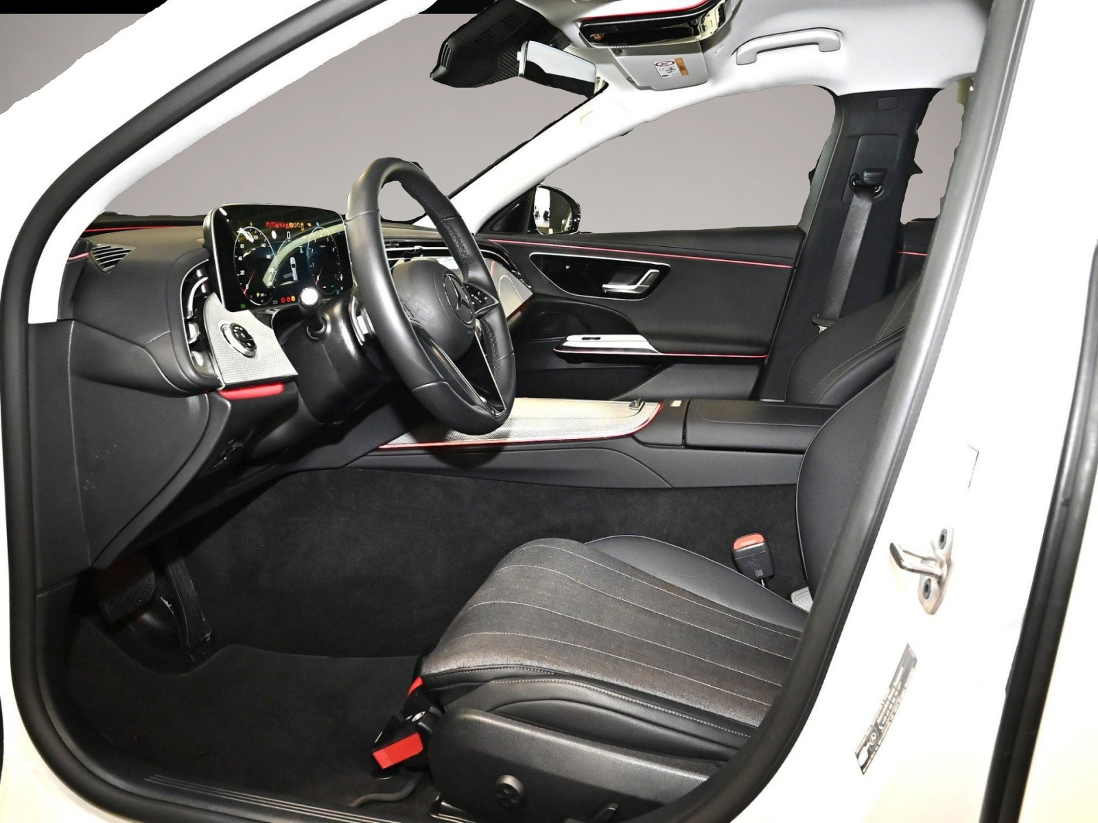 Bild 6 Mercedes-Benz E 200
