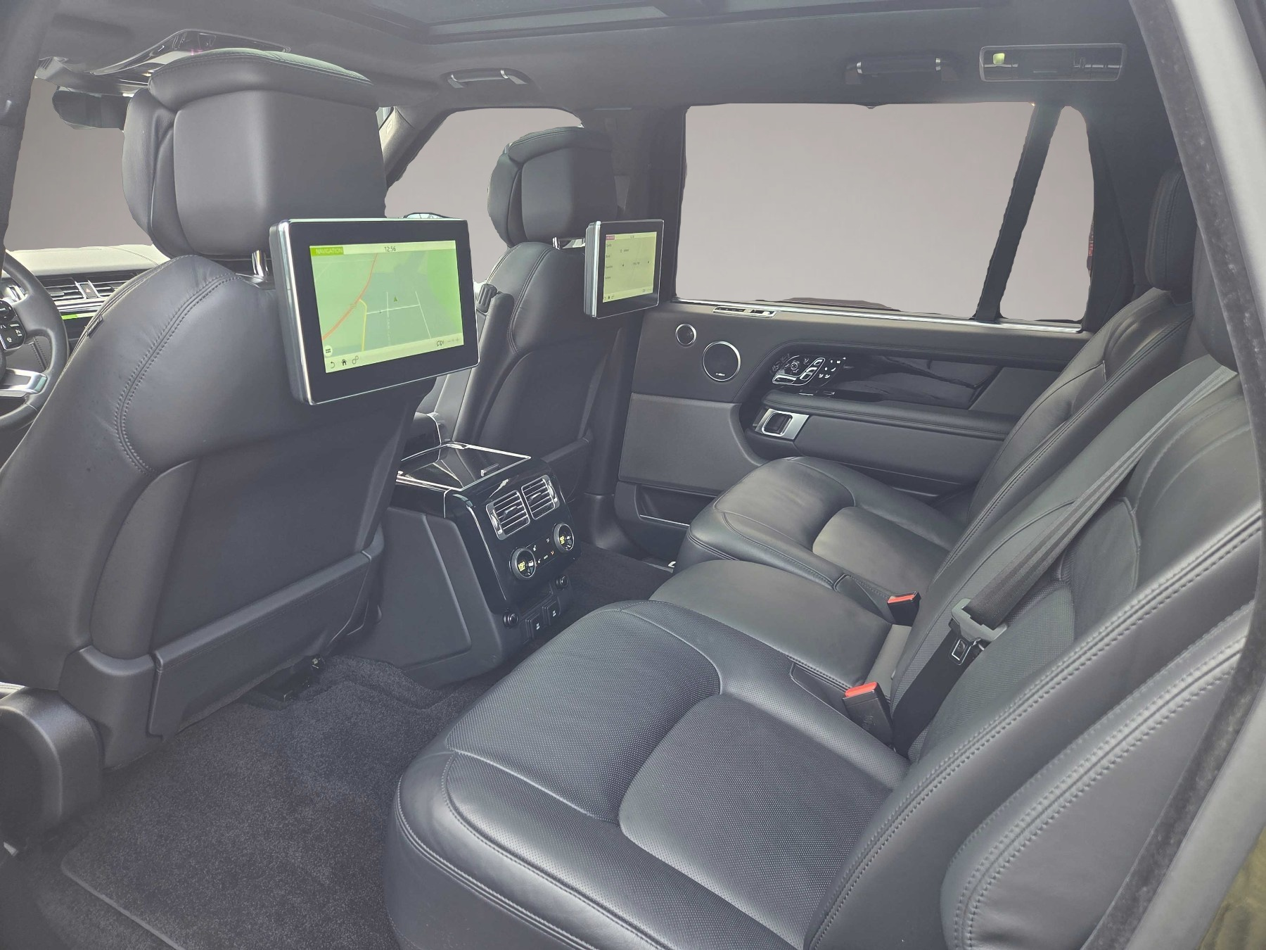 Bild 7 Land Rover Range Rover SDV8 4.4 4x4 Massagesi. vo/hi bel.