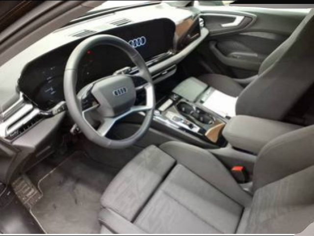 Vehicle image 0