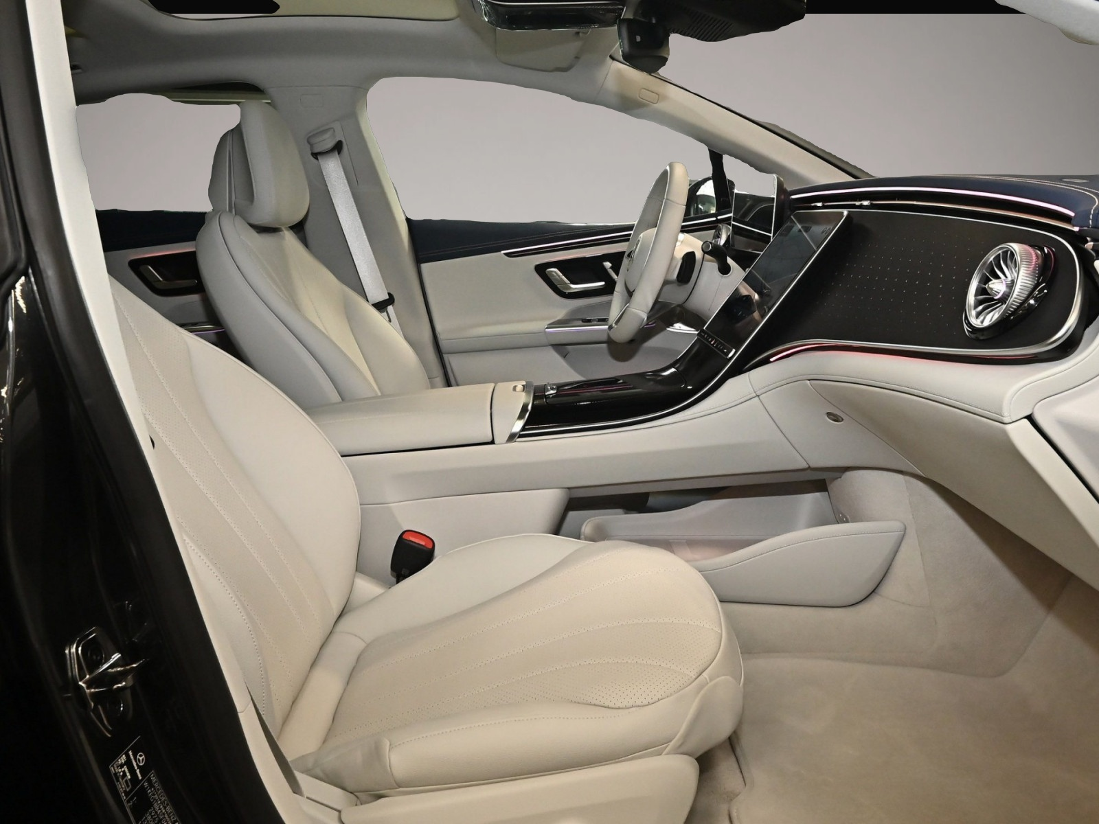 Bild 2 Mercedes-Benz EQE 300