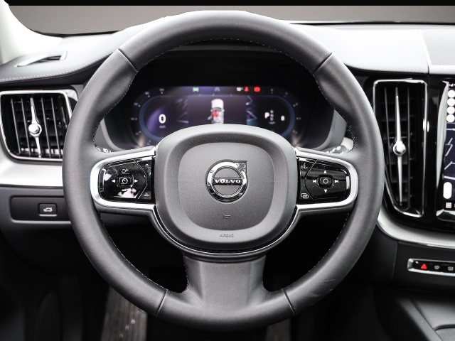 Bild 5 Volvo XC60 Ultimate Dark 2WD B4 Diesel EU6d HUD AD dig