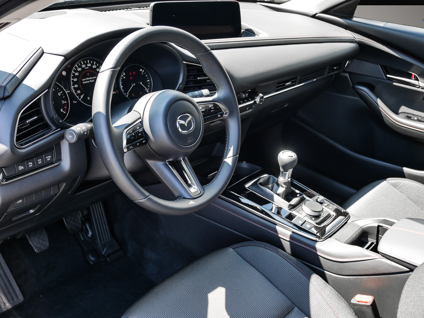 Bild 3 Mazda CX-30 Homura 2.5L e-SKYACTIV-G 140PS 6GS FWD HUD