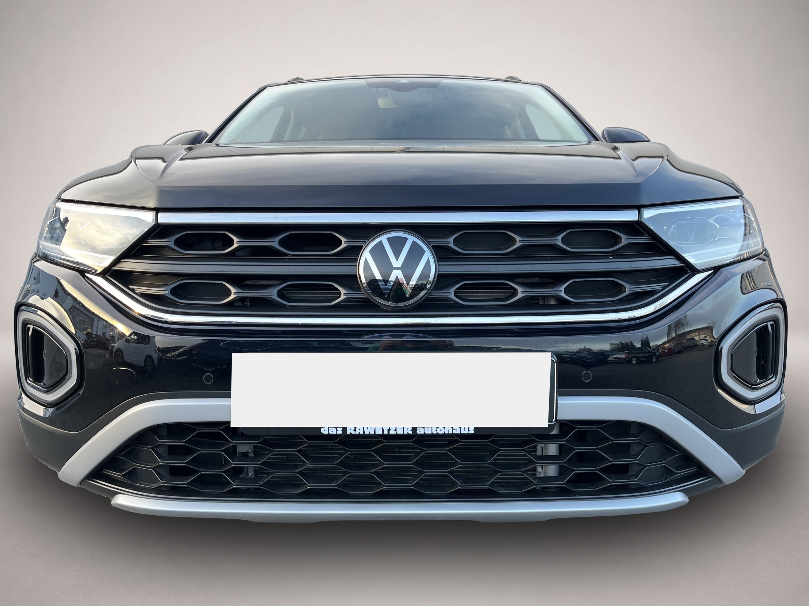 Bild 2 Volkswagen T-Roc 2.0 TDI DSG GOAL AHK Parklenk RFK Navi Tra