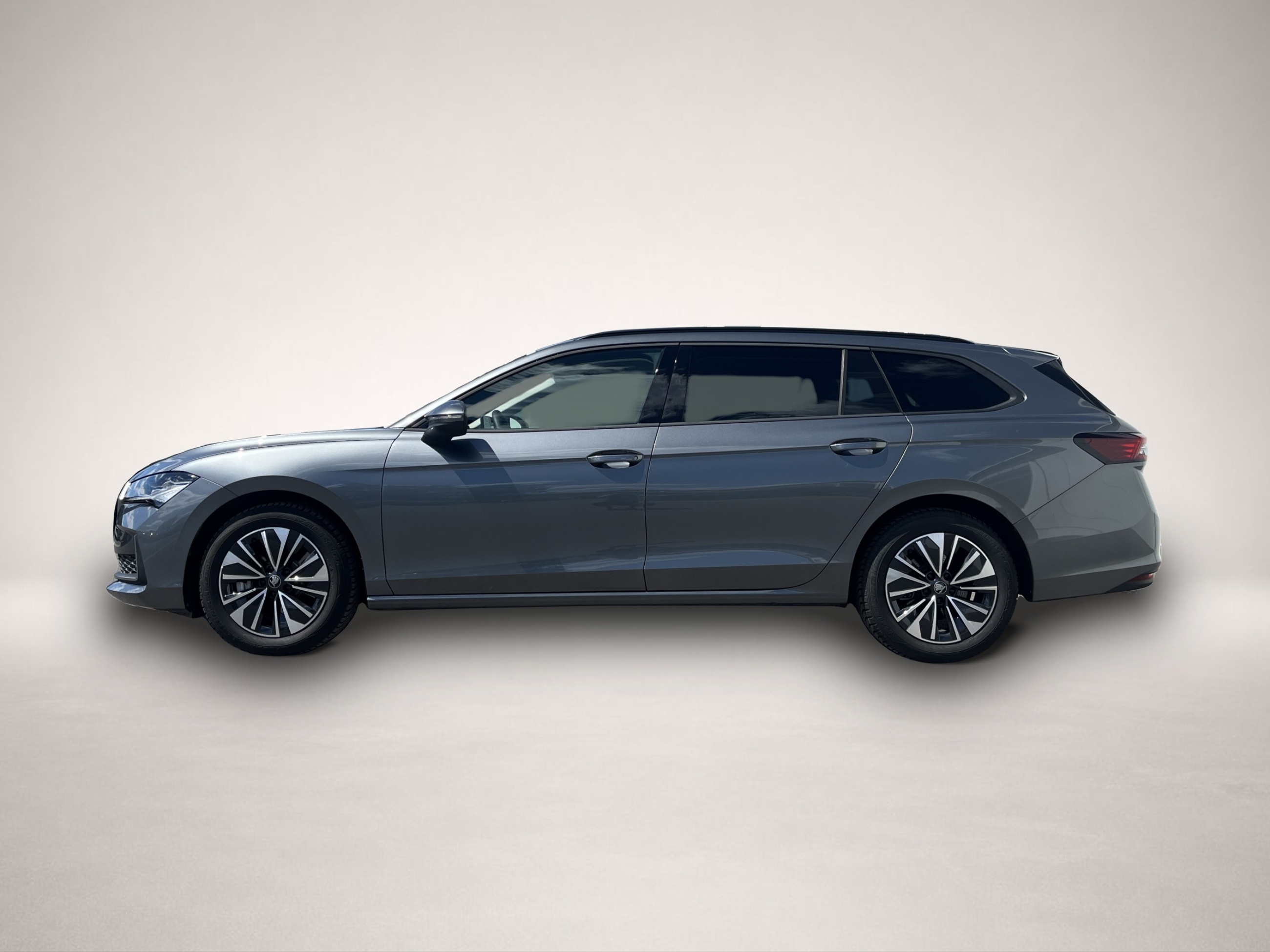 Fotografie Skoda Superb Combi 2.0 TSI DSG Selection 232¤ m.20% An