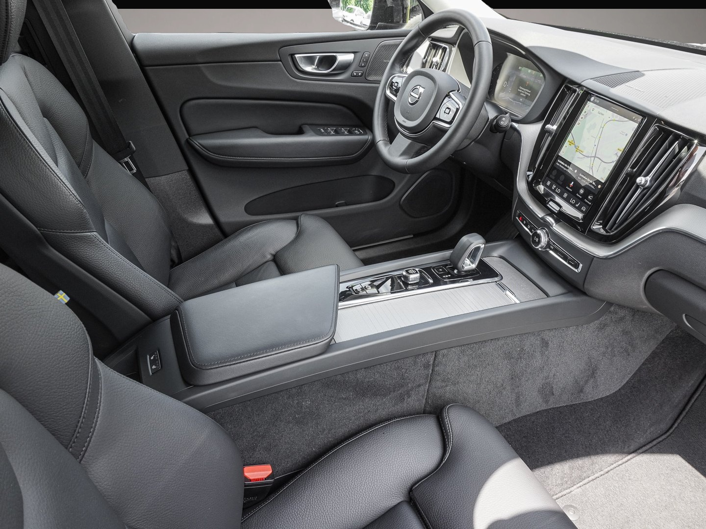 Bild 6 Volvo XC60 B4 2WD Plus Dark AHK LED Harman/Kardon