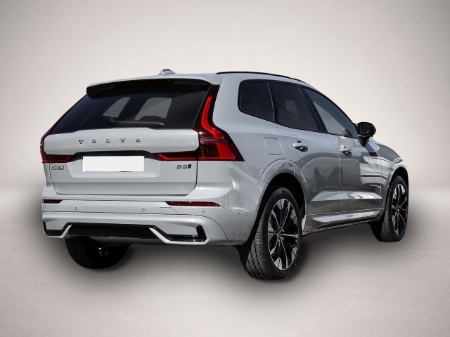 Bild 2 Volvo XC60 B5 AWD Plus Dark Panorama Head-Up