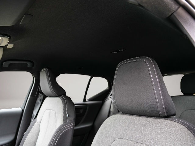 Bild 5 Volvo XC40 Plus Dark 2WD StandHZG Digitales Cockpit Me