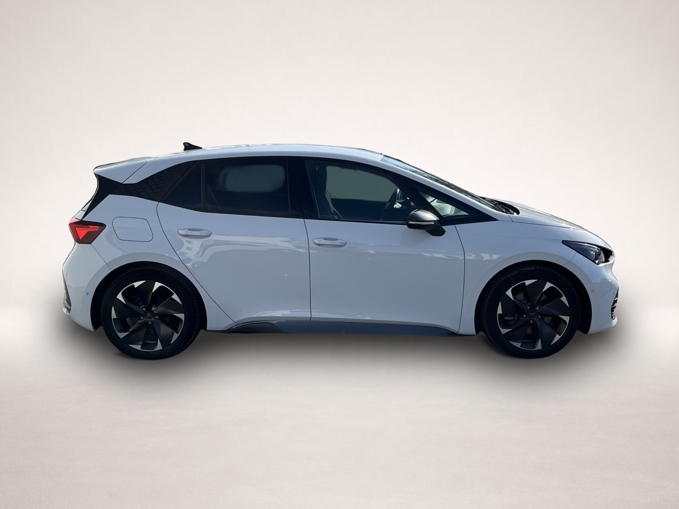 Bild 5 Cupra Born 62kWh WäPu HeadUp Navi RFK ACC LED SHZ LR-H