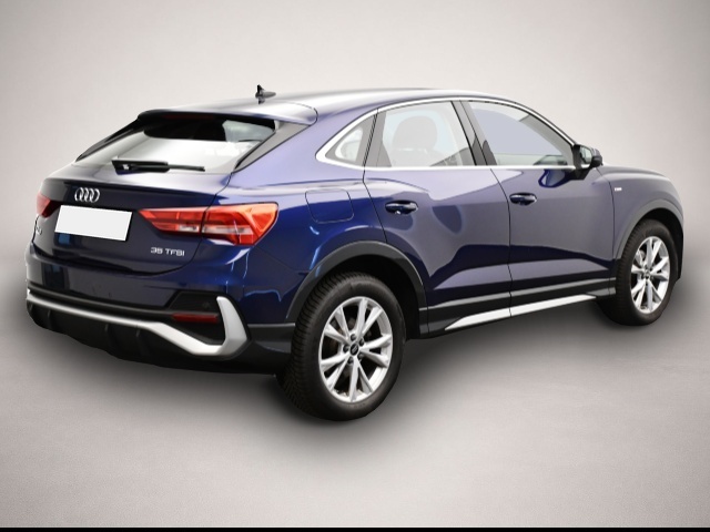 Bild 2 Audi Q3 Sportback 35 TFSI S-tronic S line Rückfahrkam