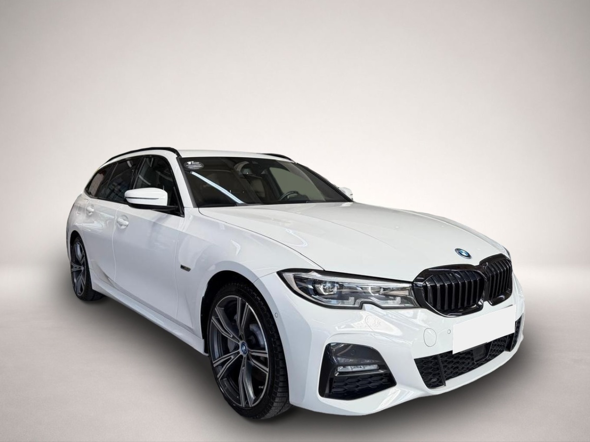 Bild 3 BMW 330 e M Sport Shadow-Line LiveCockpit Prof. ACC