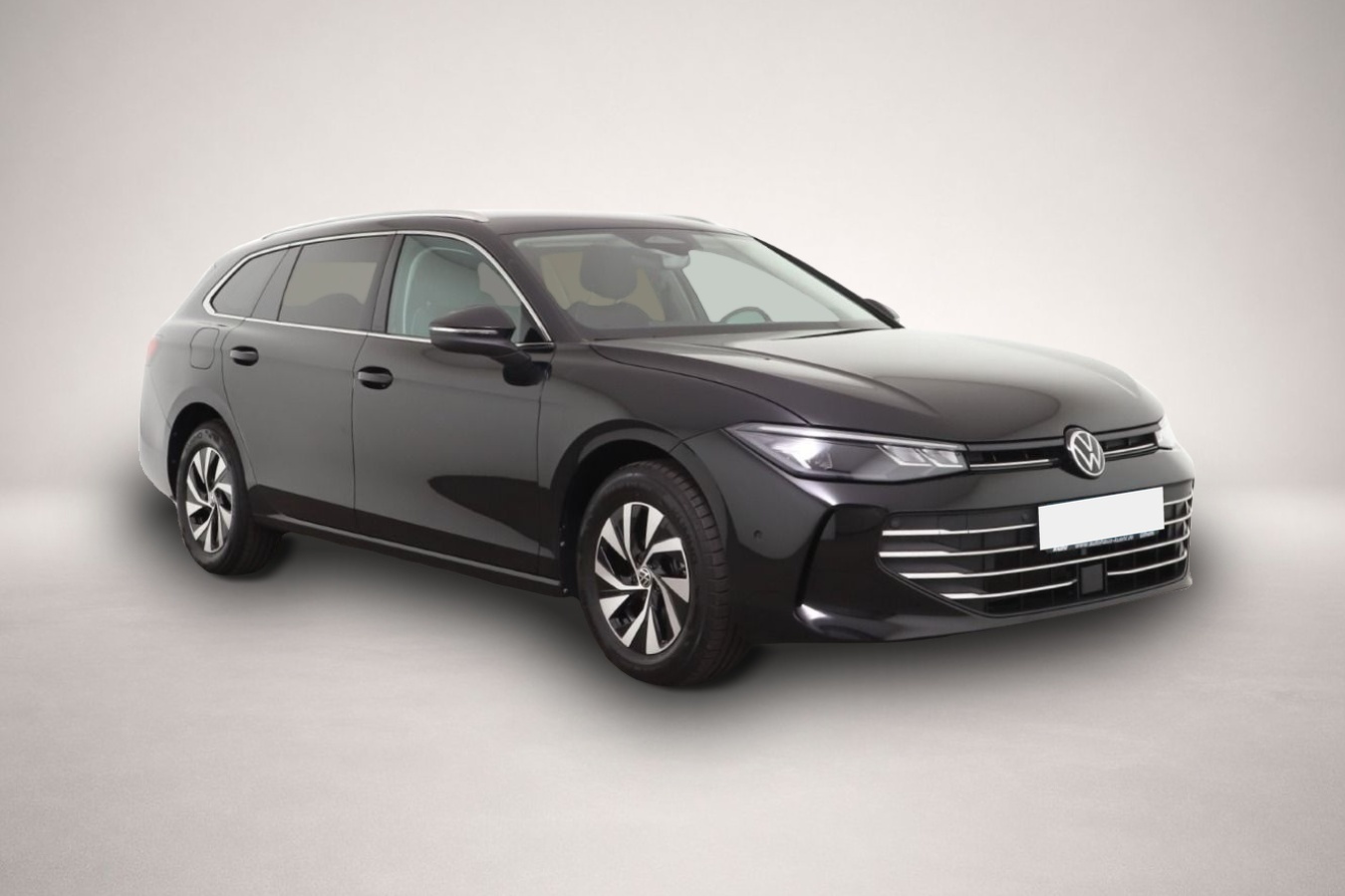 Bild 4 Volkswagen Passat Variant 1.5 eTSI DSG Business DCC/ACC/Mem