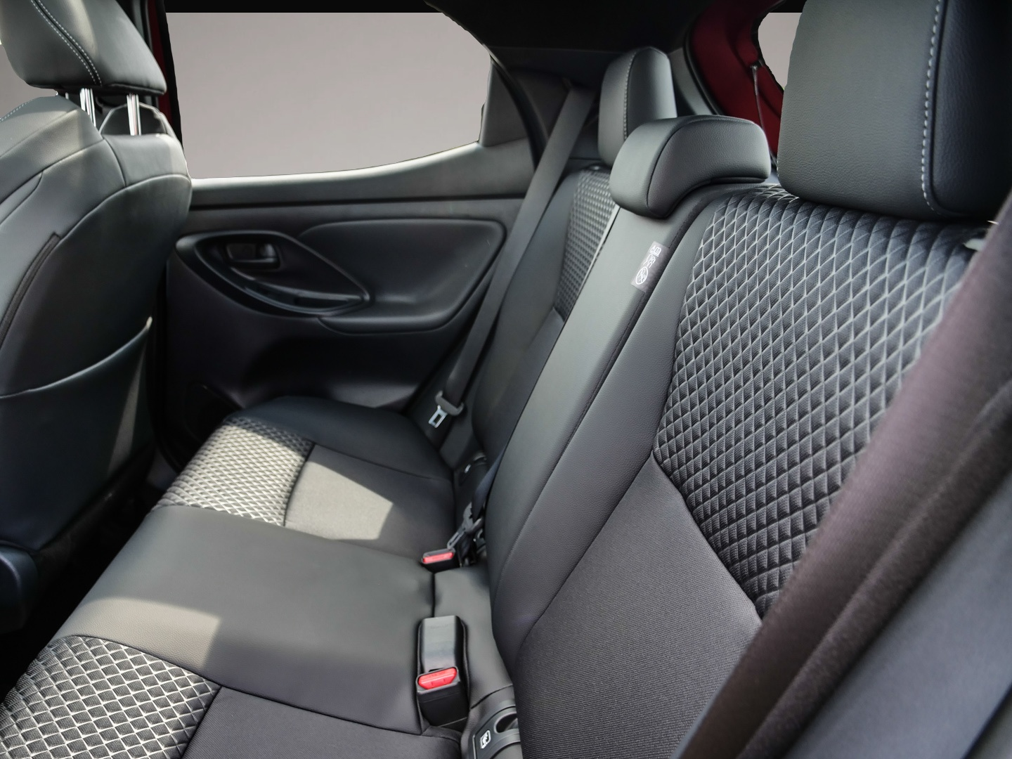 Bild 5 Mazda 2 Hybrid Homura Plus 1.5L VVT-i 116 PS e-CVT FWD