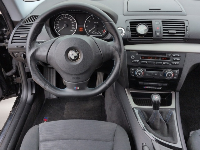 Fotografie 5 des BMW 116 i 2.0*PDC 2Z-Klimaaut Sport-Lkr/Auspuff 17*