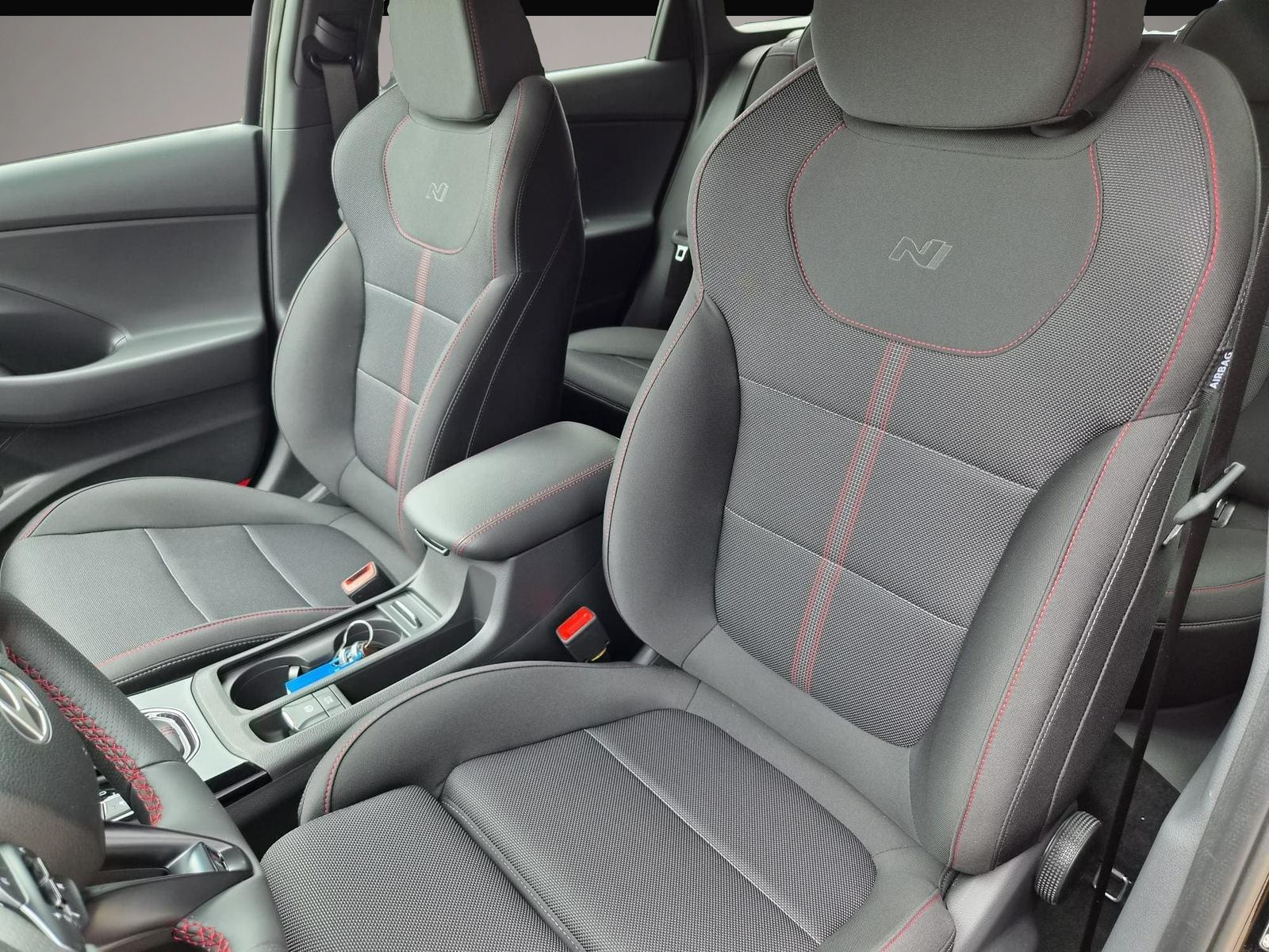 Bild 10 Hyundai i30 Kombi 1.6 T-GDI 150PS Automatik N-Line Sitz