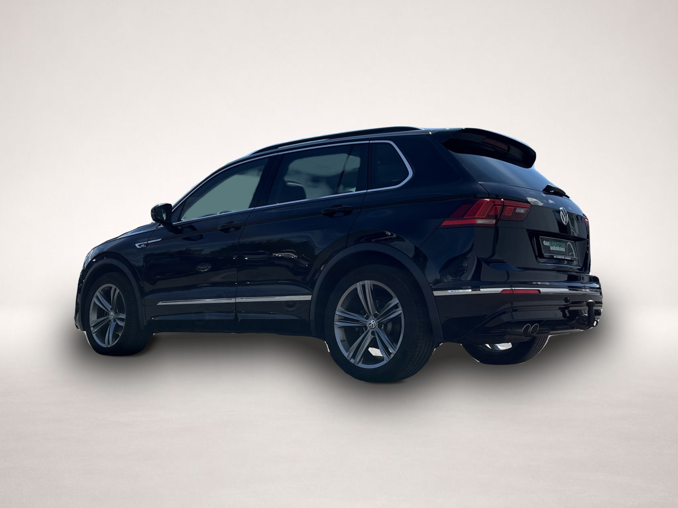 Bild 6 Volkswagen Tiguan 2.0 TDI R-Line AHK PANO HeadUp Navi ACC L