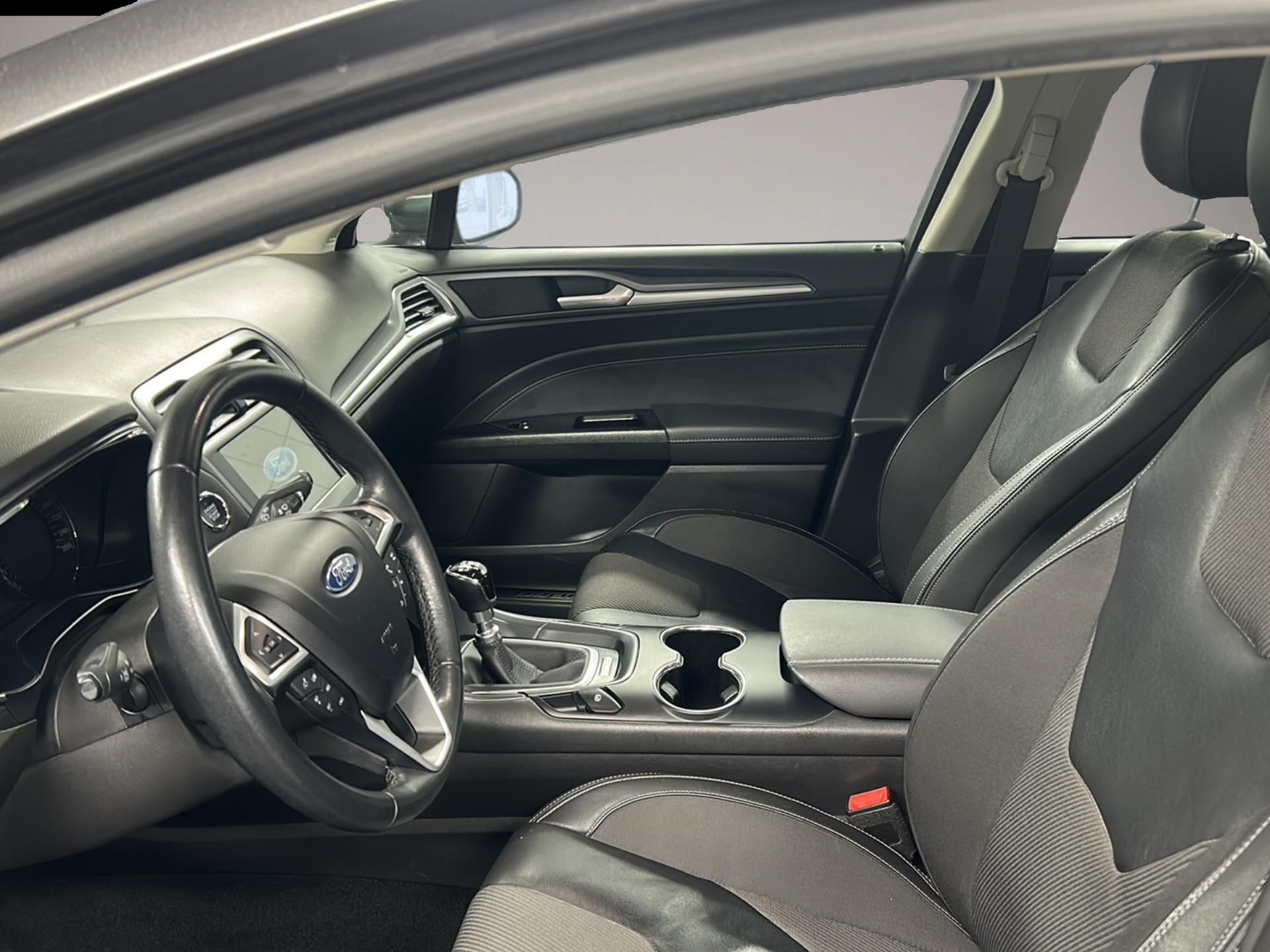 Bild 7 Ford Mondeo Titanium Bluetooth Navi Klima Einparkhilf