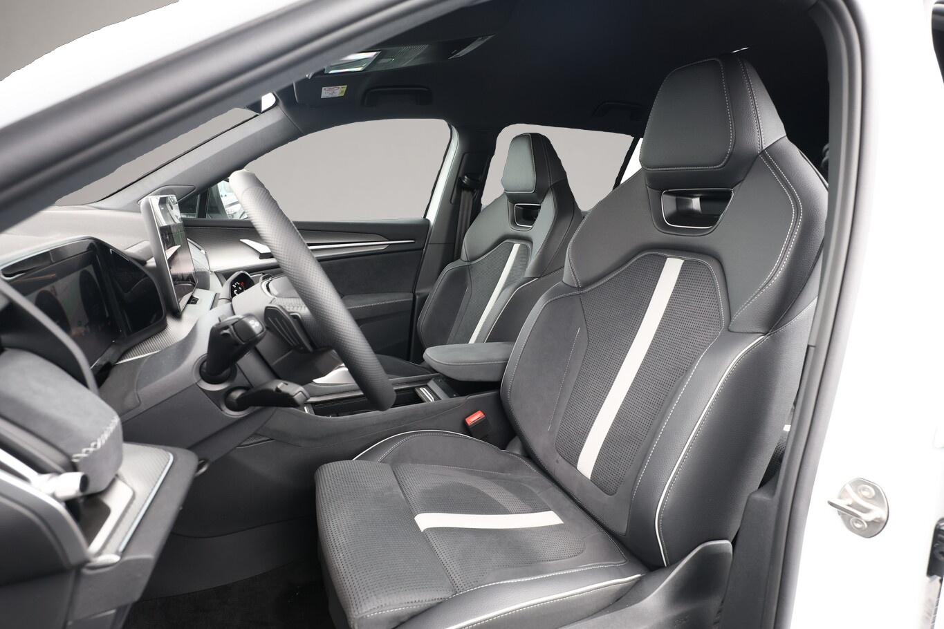 Bild 5 Skoda Kodiaq 4x4 Sportl AHK 7-S Matrix Nav Kessy ACC