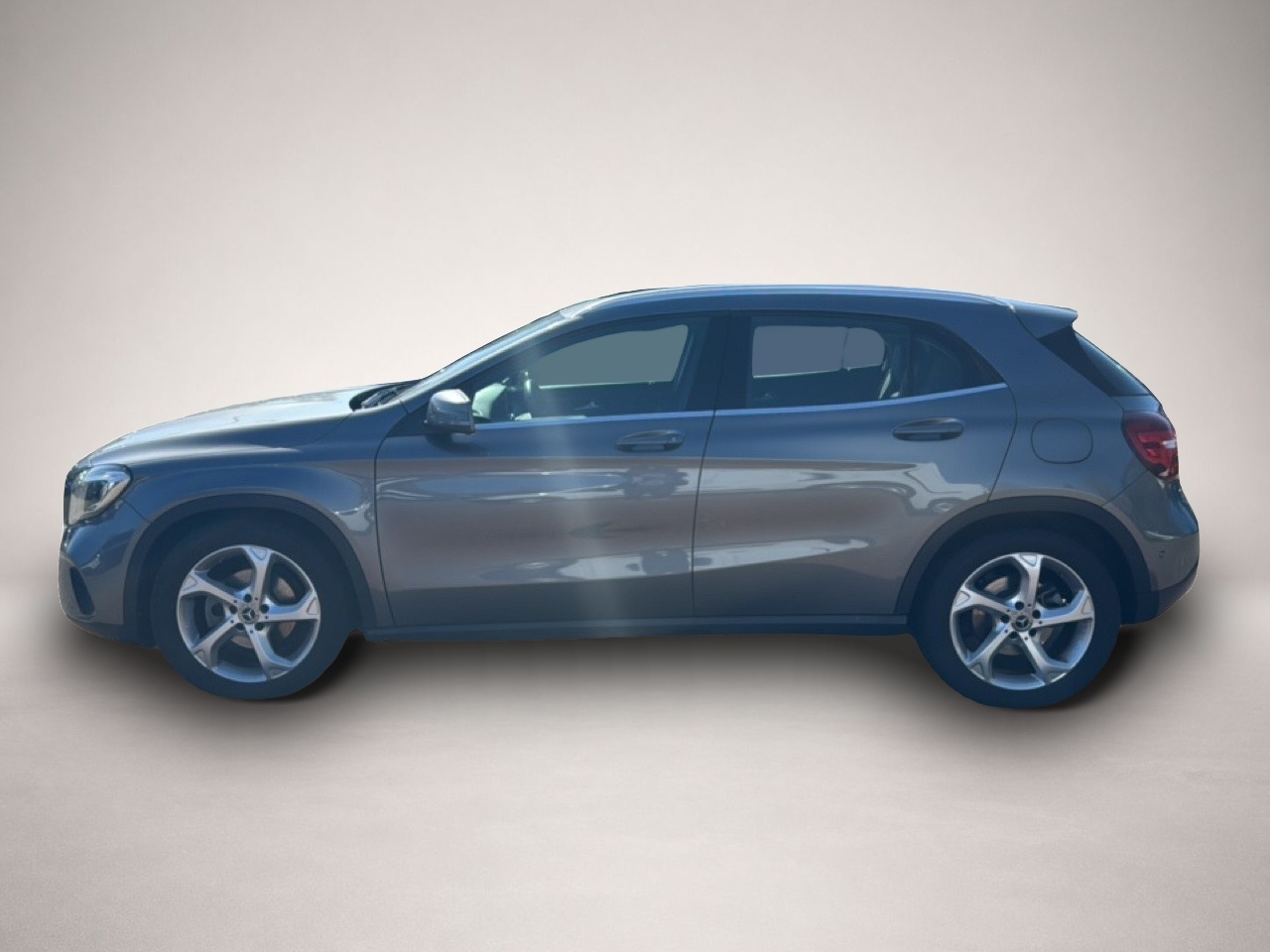 Fotografie 3 des Mercedes-Benz GLA 180 Urban PDCv+h SHZ Temp Lederlenkrad Parkl