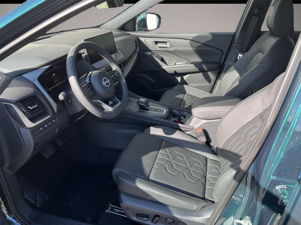 Bild 6 Nissan Qashqai Tekna 1,3 DIG-T Xtronic MHEV 158