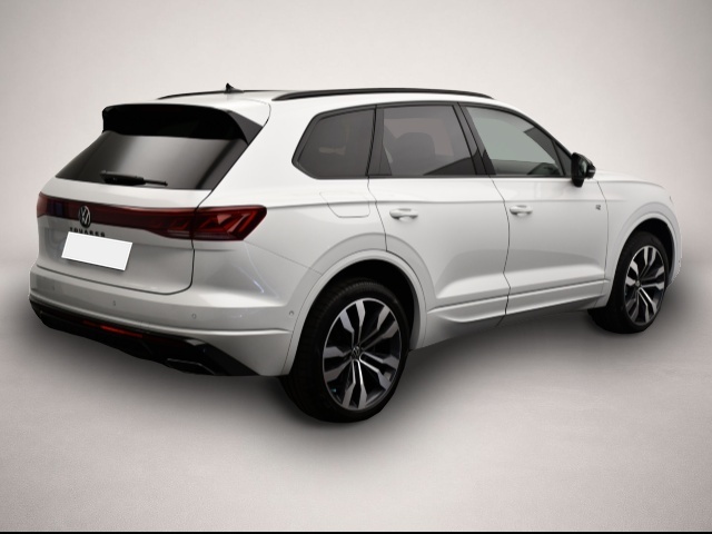 Bild 2 Volkswagen Touareg 3.0 TDI 4M Tip. R-Line Matrix/Pano/Stand