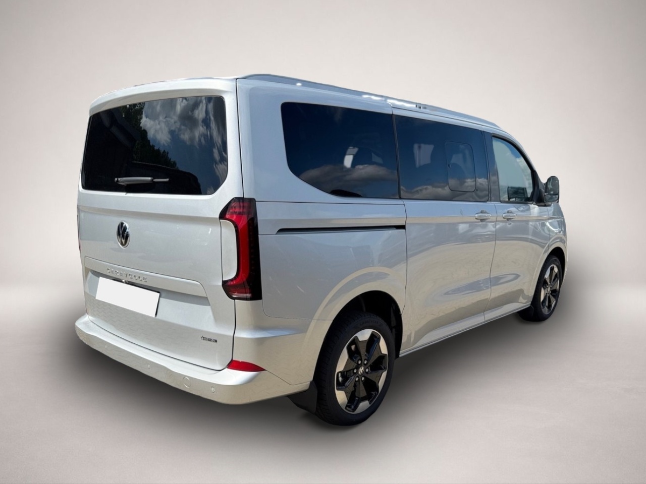Fotografie 3 des Volkswagen T7 Caravelle 2,0 TDI 4Motion DSG Style Kurz VOLL