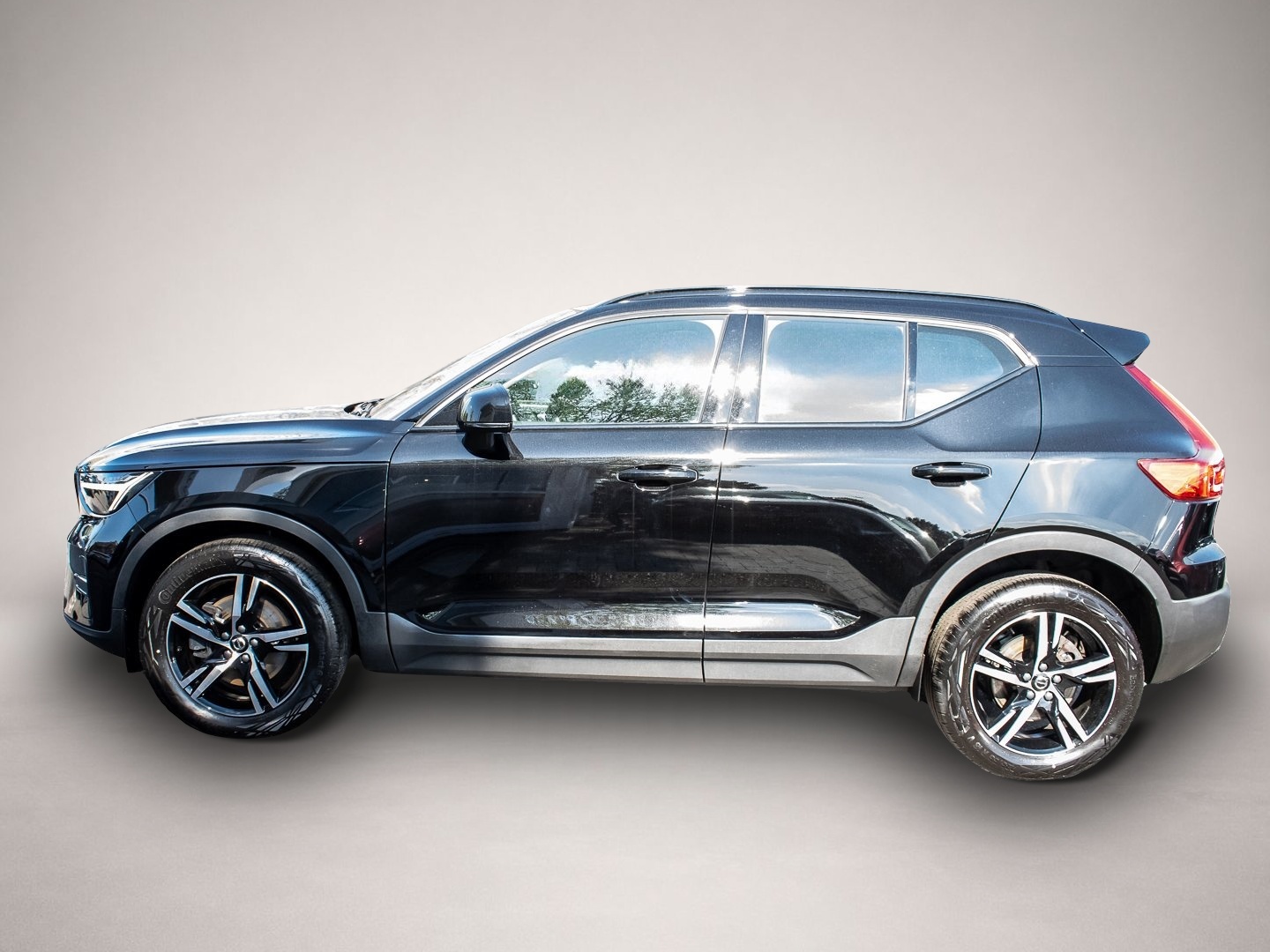 Bild 4 Volvo XC40 B4 2WD Plus Dark LED Kamera