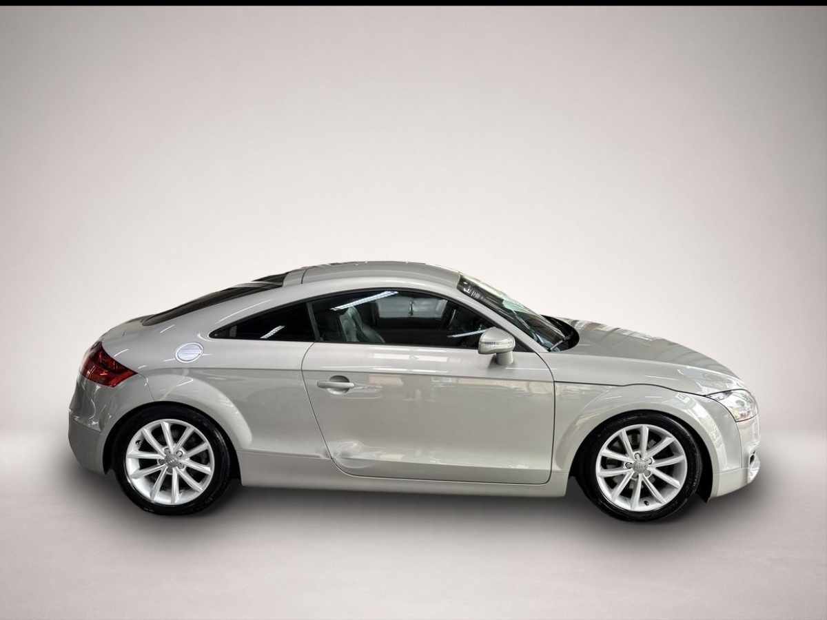 Bild 4 Audi TT 1.8 TFSI Coupe Bi-Xenon Tempomat PDC
