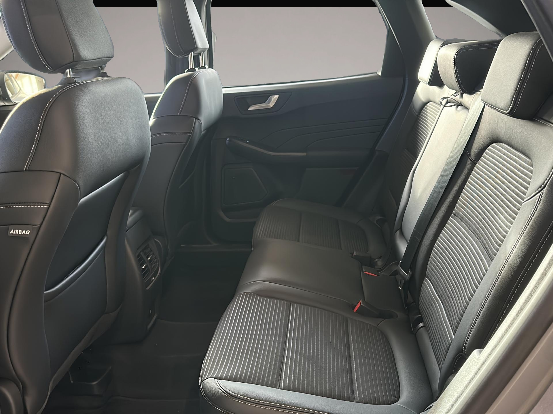 Bild 6 Ford Kuga Titanium Bluetooth Navi Klima Einparkhilfe