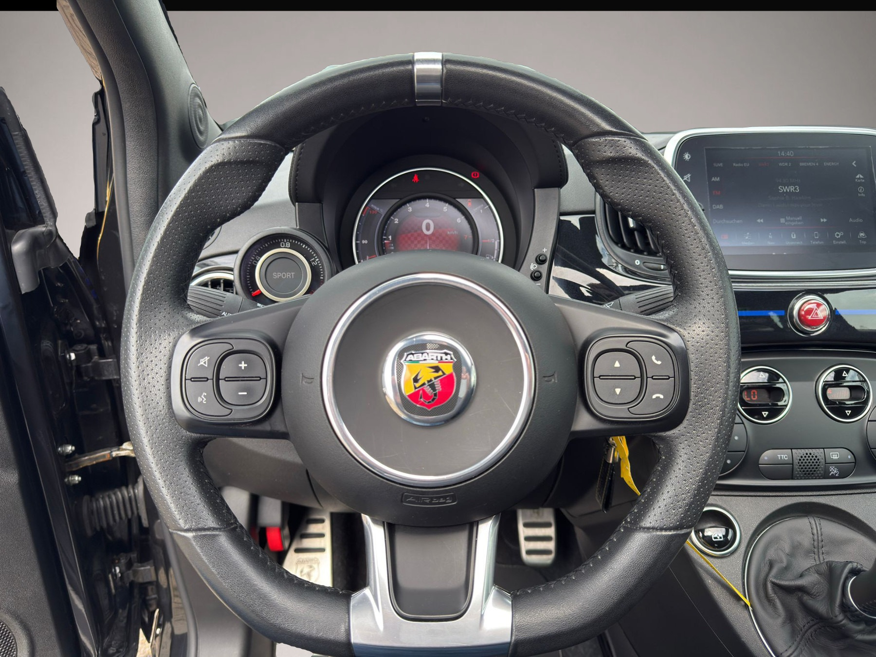 Bild 6 Abarth 500 595 1.4 T-Jet SM Monster Energy Yamaha