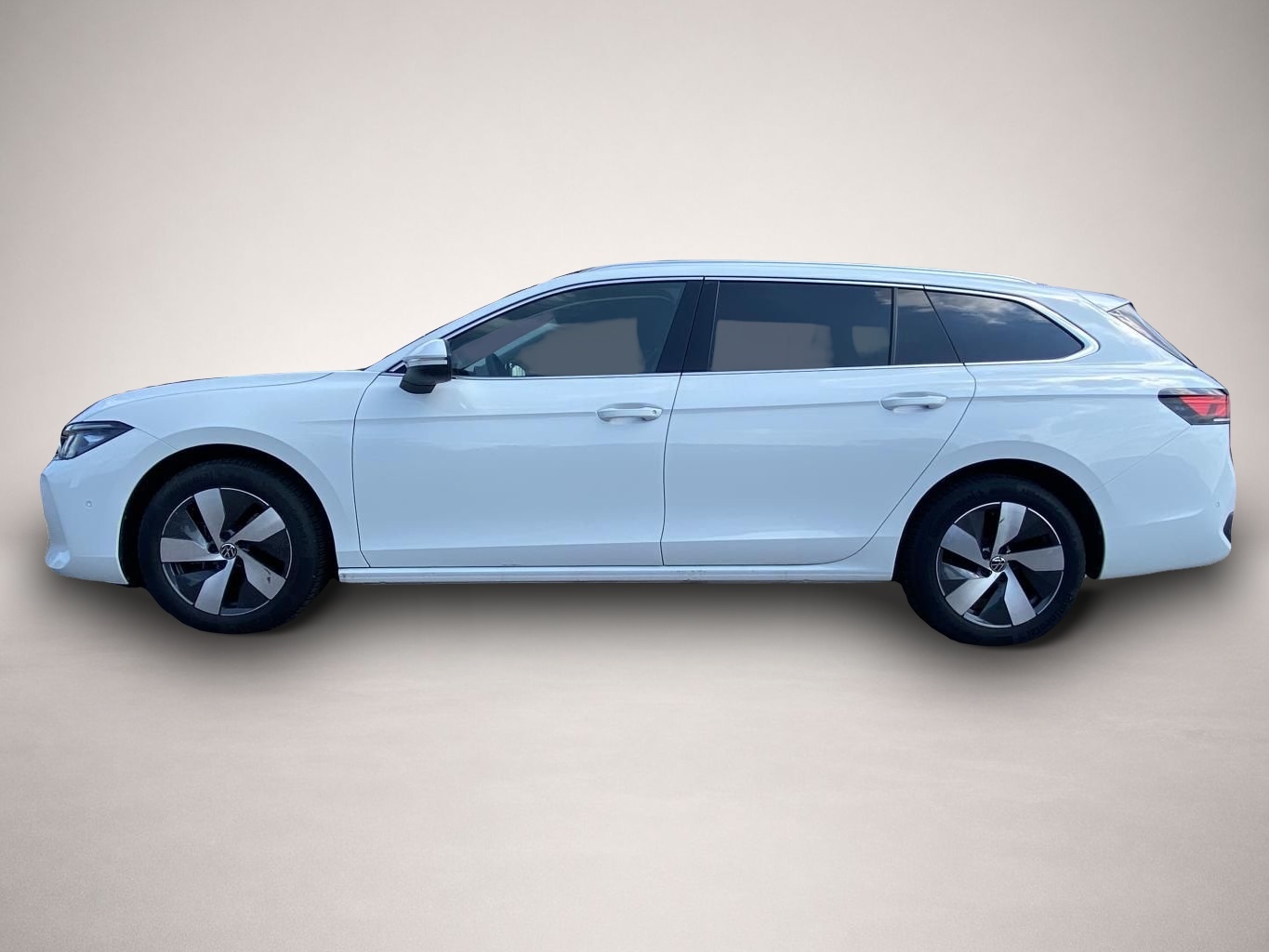 Bild 2 Volkswagen Passat Variant 1.5 TSI DSG Business AHK+APP-CONN