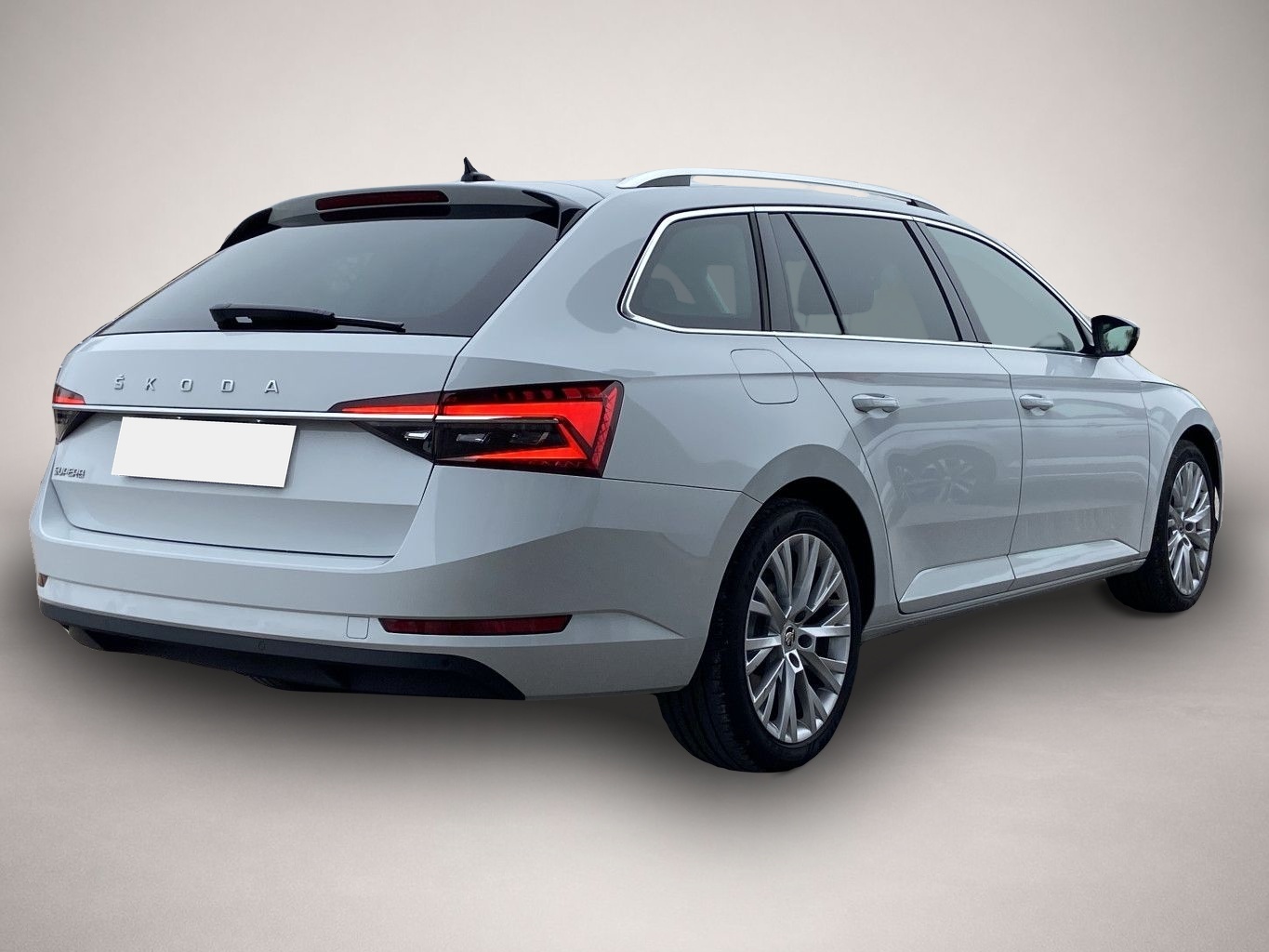 Bild 5 Skoda Superb Combi 2.0 TDI DSG Style 18"+DCC+NAVI+AHK+