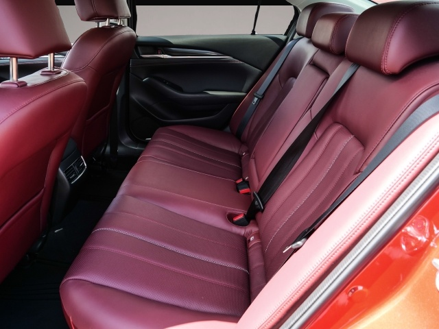 Bild 6 Mazda 6 Homura HUD Navi Leder Memory Sitze Bose 360 Ka