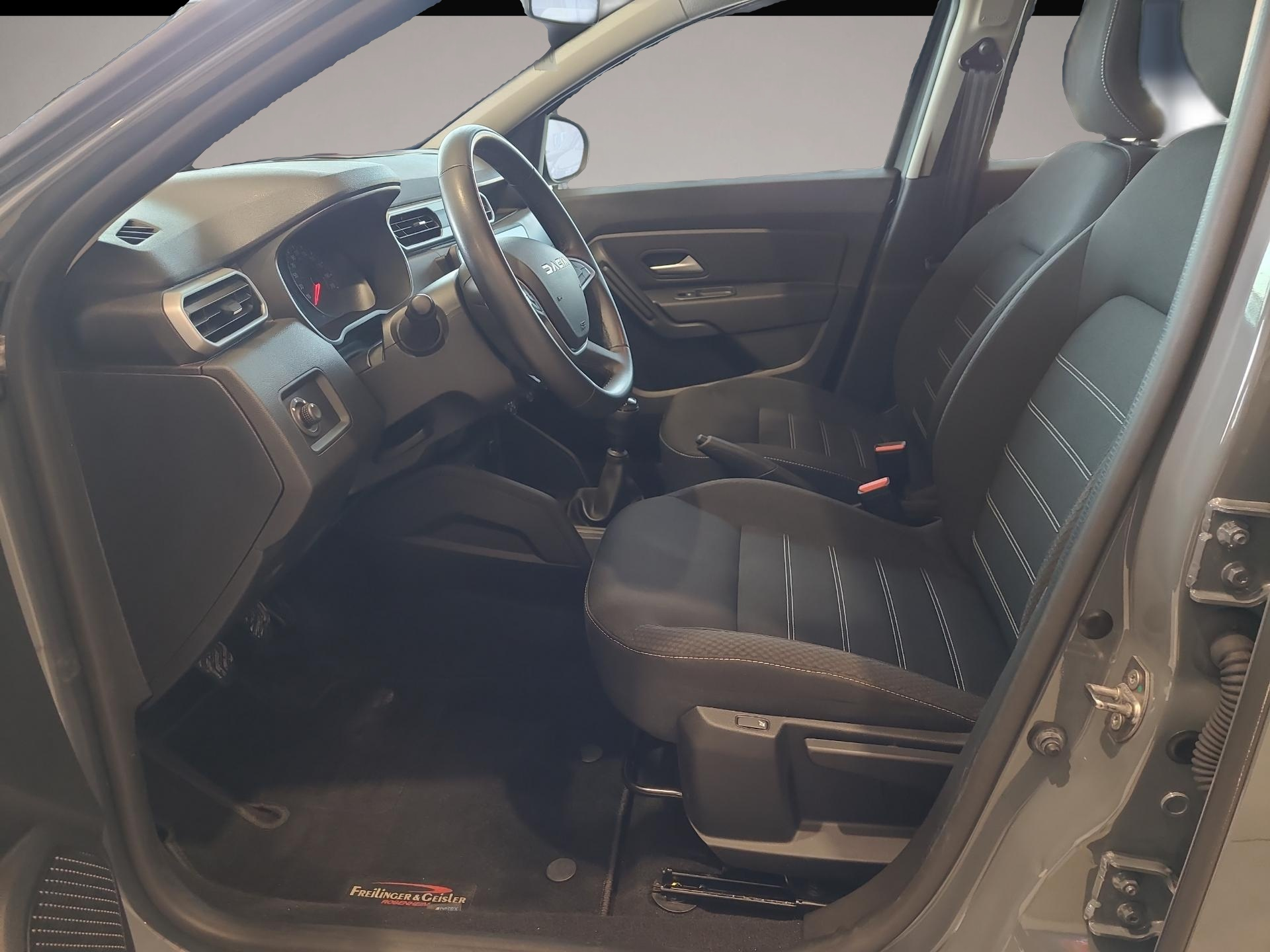 Bild 5 Dacia Duster Expression Navi Tempomat Klima Parkh. SHZ