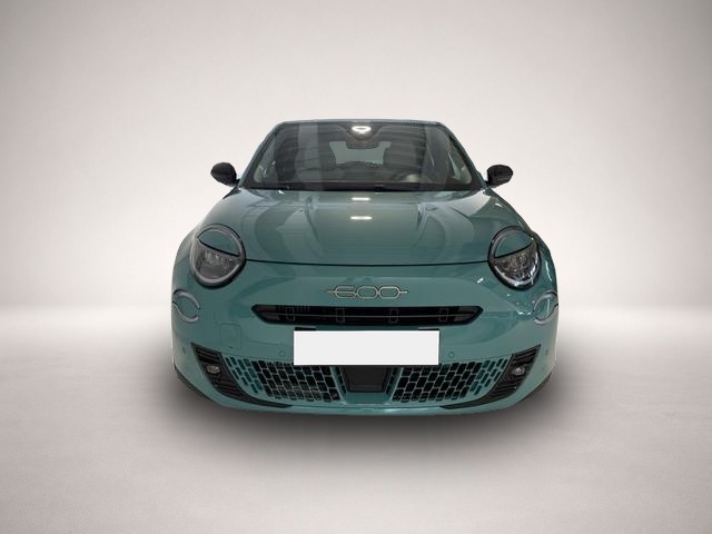 Fotografie 2 des Fiat 600 La Prima Hybrid 1.2 T3 107 kW (145 PS) DCT Klim.