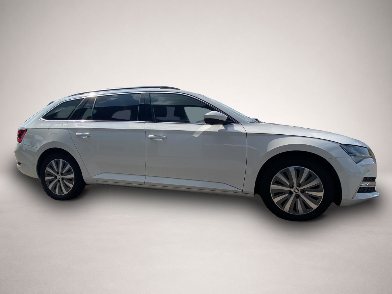 Bild 6 Skoda Superb Combi iV 1.4 TSI DSG STANDHEIZUNG+SMART-L
