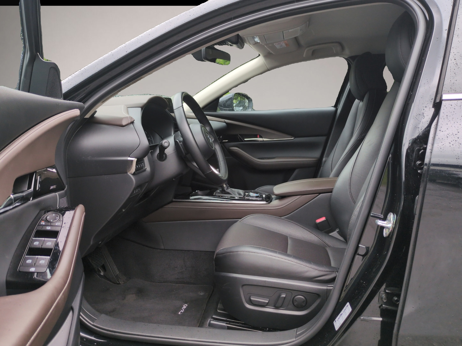Bild 5 Mazda CX-30 2.5 e-SKYACTIV-G Takumi 2WD Automatik Navi