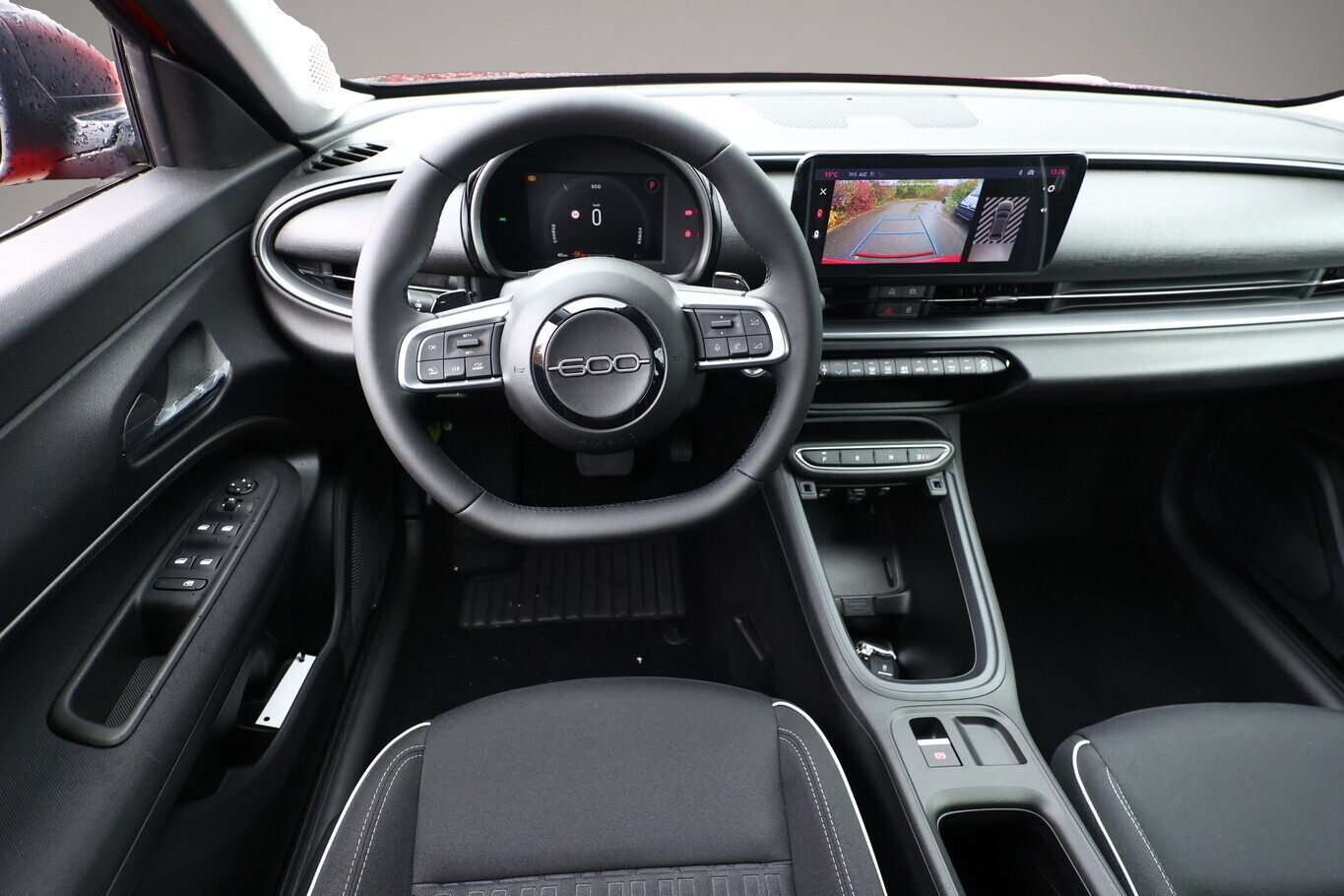 Bild 7 Fiat 600 Hybrid SHZ Keyl Nav Kam 2xPDC LED DigC CarP