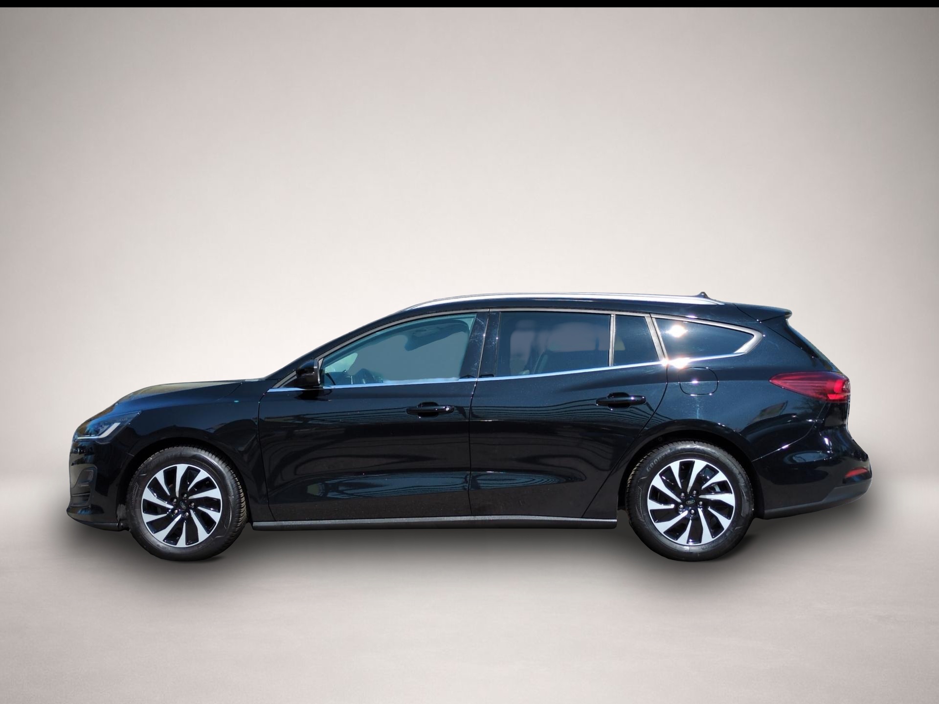 Bild 6 Ford Focus Turnier 1.0 EcoBoost Titanium Bluetooth Na