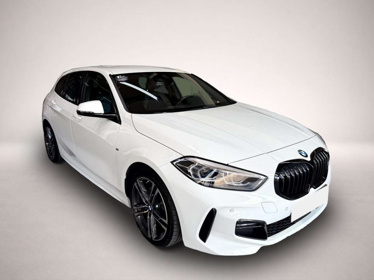 Fotografie 3 des BMW 118 d M Sport LED Live Cockpit Plus Driv.-Ass. A