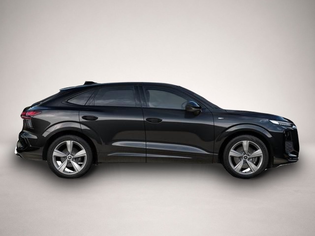 Fotografie 2 des Audi Q3 Sportback NEU TFSI quattro S line Tech+AHK+Alu1.
