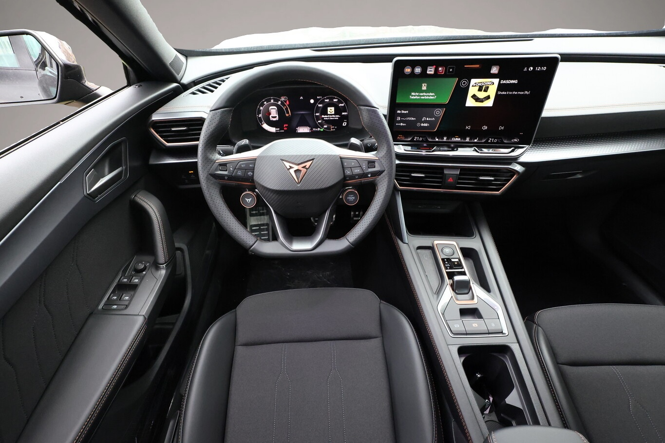 Bild 4 Cupra Formentor eTSI SHZ ACC 3ZClim DigC WirelessC 18