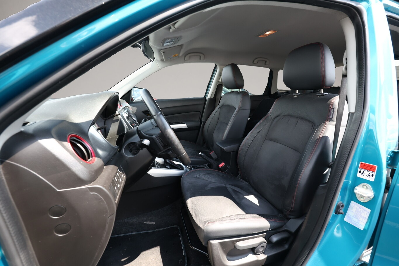 Bild 6 Suzuki Vitara 1.4 140 Aut. 4x4 Comfort+ LED ACC PDC Kam