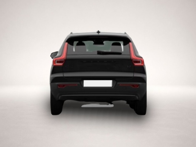 Bild 4 Volvo XC40 B3 Plus Black Edition Frontscheibenheizung