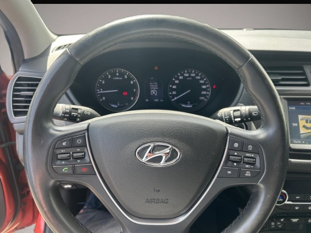Bild 6 Hyundai i20 Active Style blue 1.0 Navi Apple CarPlay And
