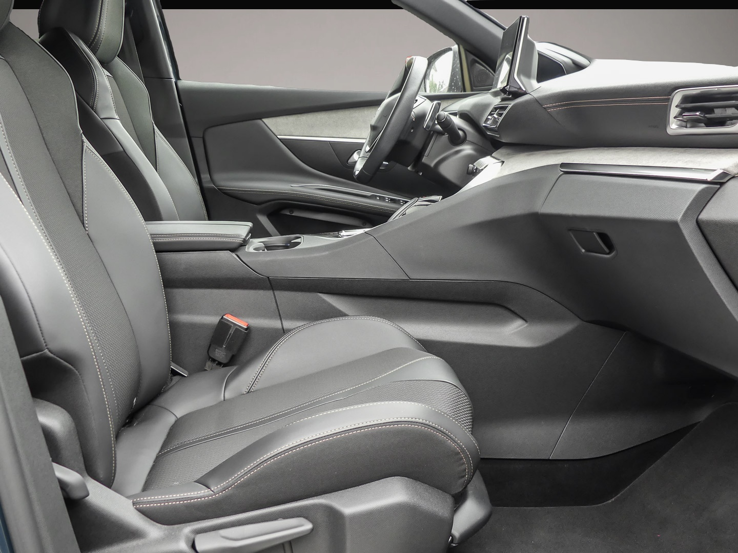 Bild 5 Peugeot 3008 Hybrid 225 GT 1.6 Plug-In EU6d Navi Digital