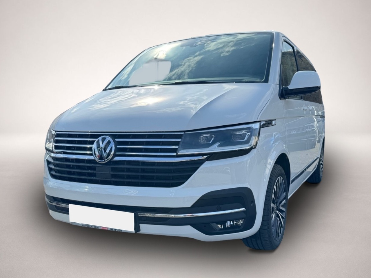 Vehicle image 0