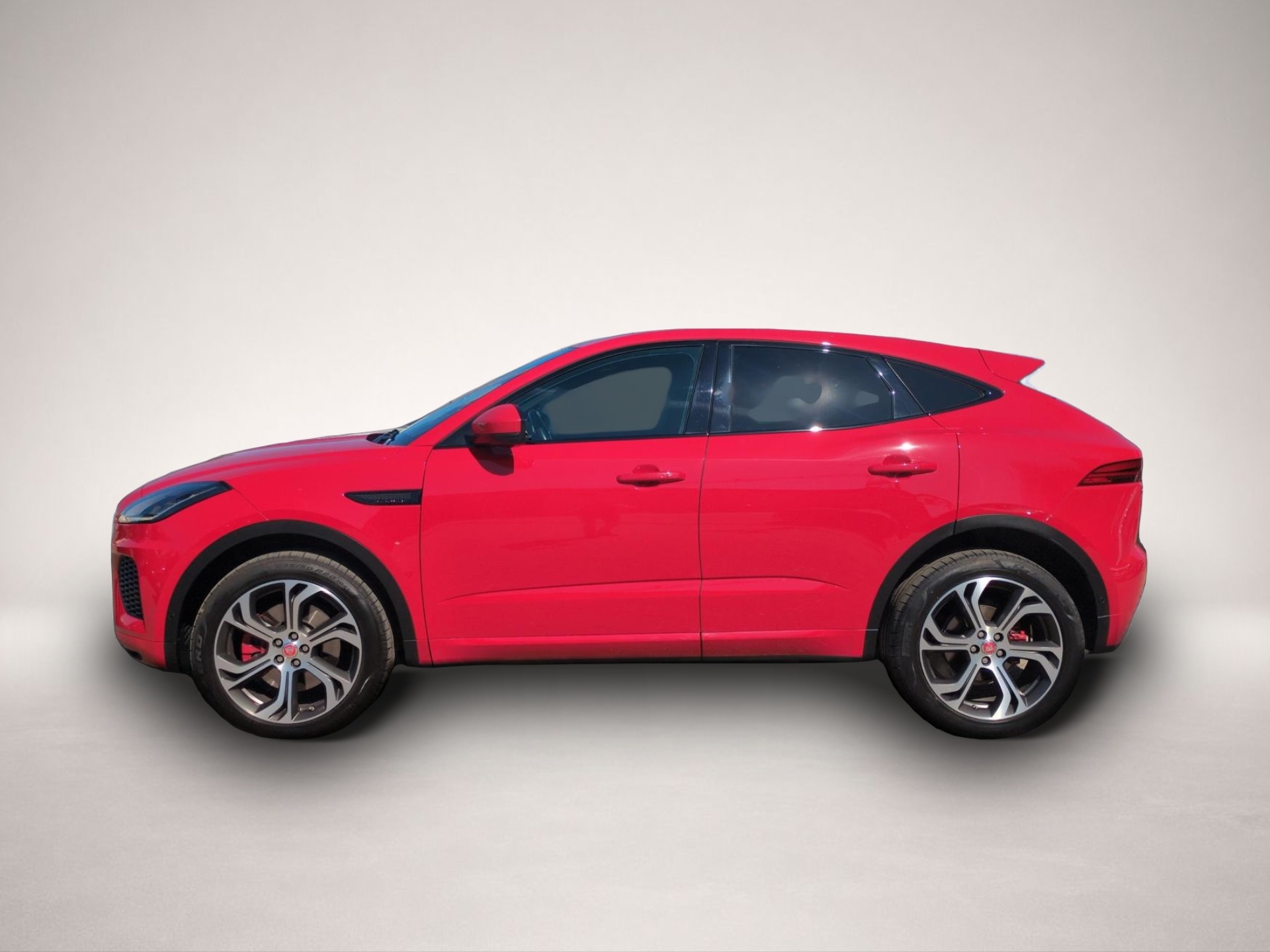Fotografie 2 des Jaguar E-Pace P250 AWD R-Dynamic SE AHK Black-P. Kamera
